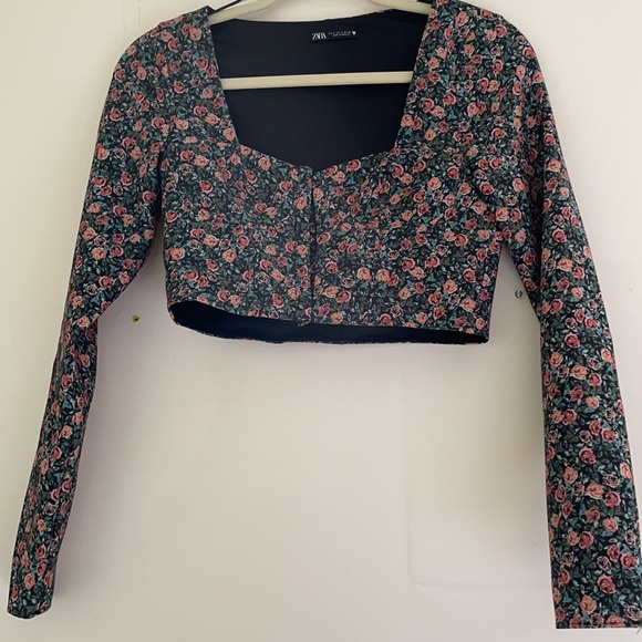 Zara Floral Crop Top - Picture 4 of 5